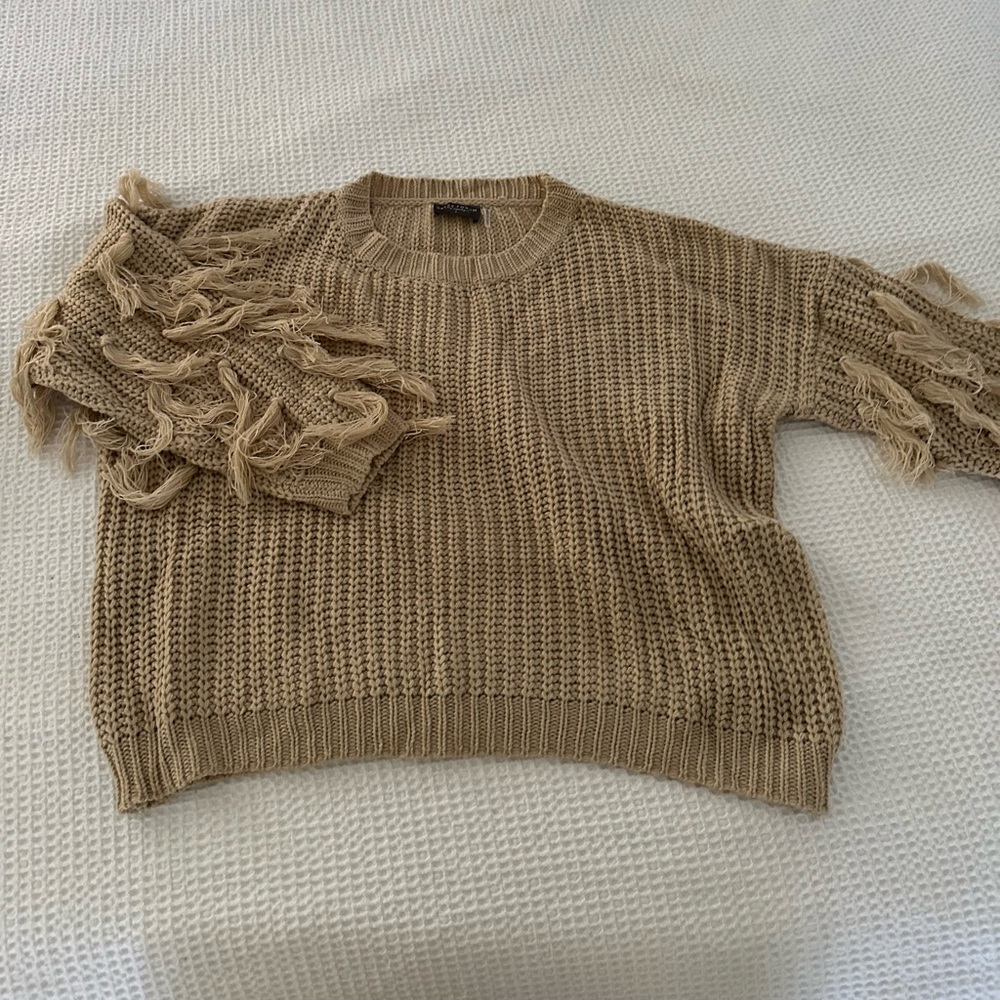 Fringe sleeve sweater